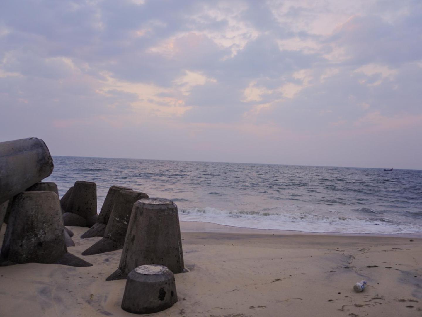 Marari Aidenz Beach Vibe Villa Alappuzha Bagian luar foto